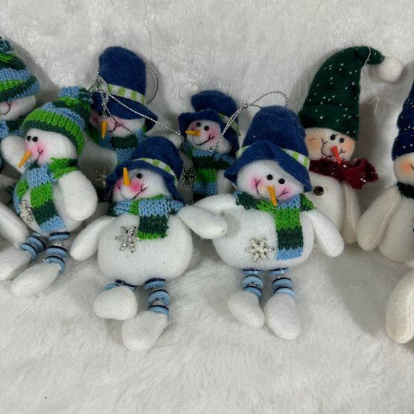 Set of 15 stuffed Snowmen Christmas ornaments Hats Scarves - Picture 4 of 5